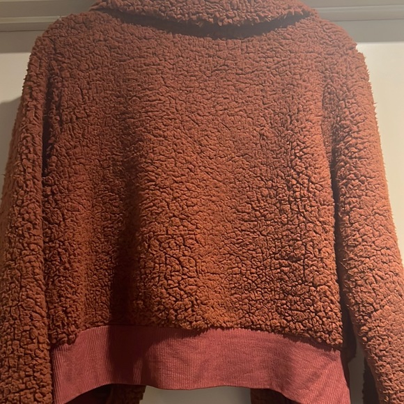 Cozy Brown Jacket - Picture 4 of 5